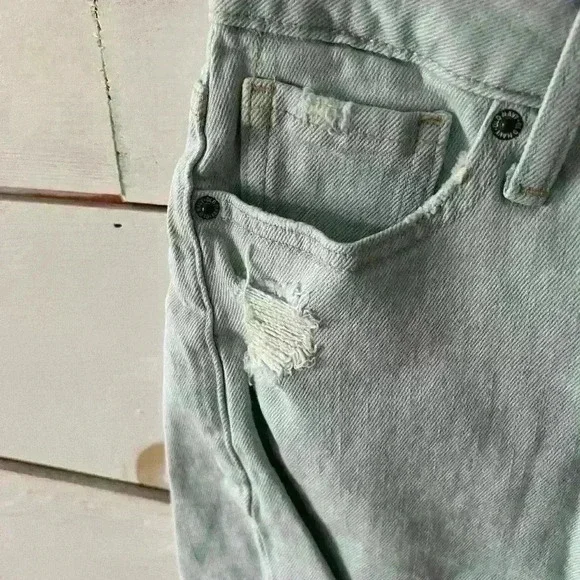 Old Navy O.G straight secret smooth pockets cutoff denim shorts sz 6, button-fly - Picture 5 of 6